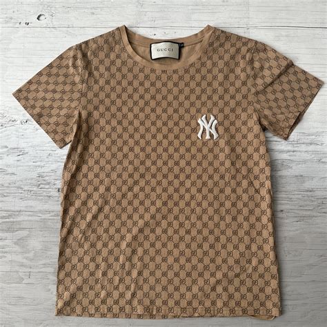 ny yankees gucci logo